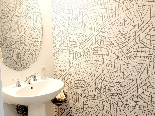 587 Sanderling Cir # 0, Deerfield Beach FL 33442