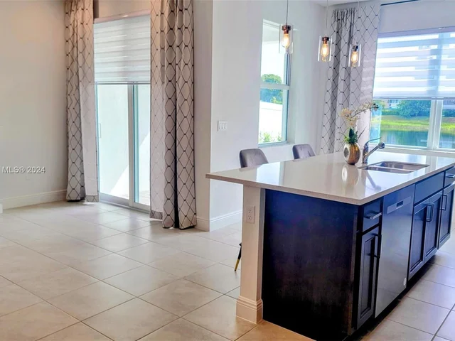 587 Sanderling Cir # 0, Deerfield Beach FL 33442