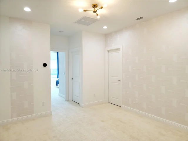 587 Sanderling Cir # 0, Deerfield Beach FL 33442