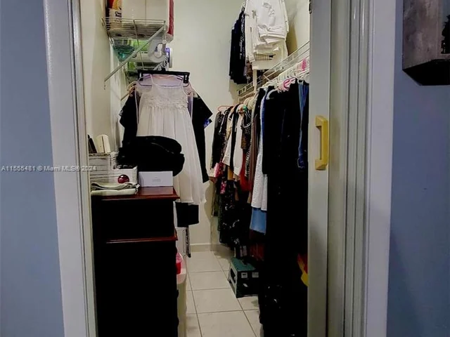 7400 W 20th Ave # 213, Hialeah FL 33016