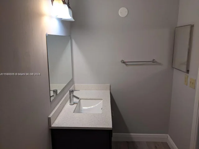 8765 Azalea Ct # 202, Tamarac FL 33321