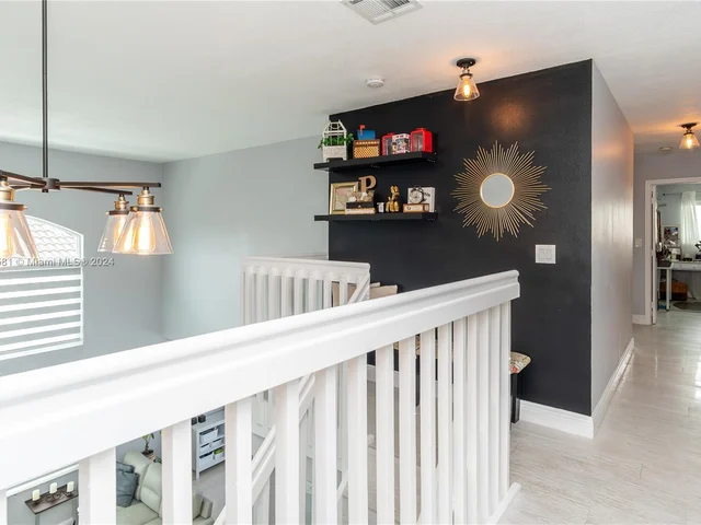 15531 SW 35th Ter, Miami FL 33185