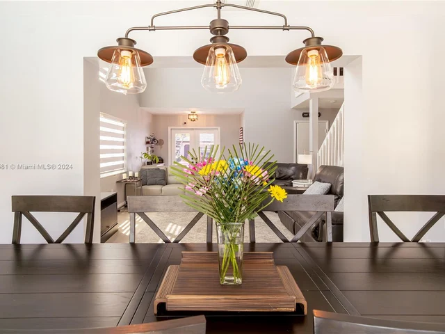 15531 SW 35th Ter, Miami FL 33185