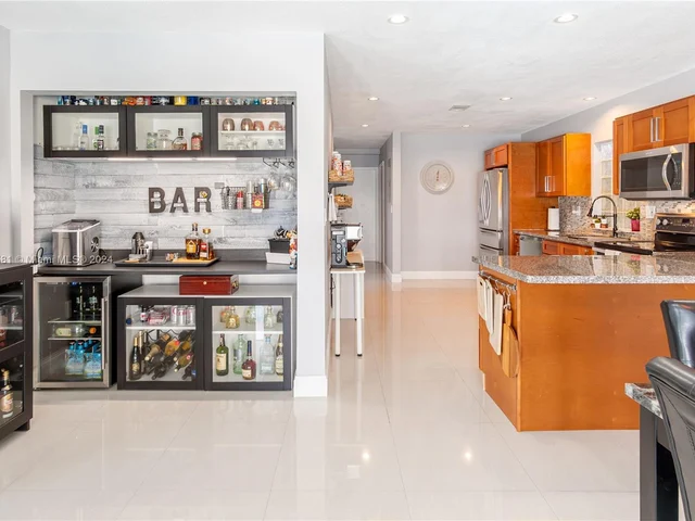 15531 SW 35th Ter, Miami FL 33185