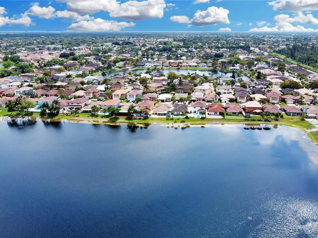 15531 SW 35th Ter, Miami FL 33185