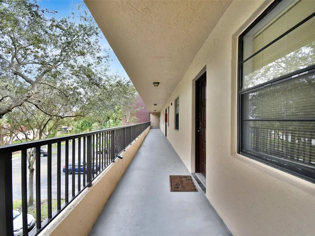 10501 W Broward Blvd # 304, Plantation FL 33324