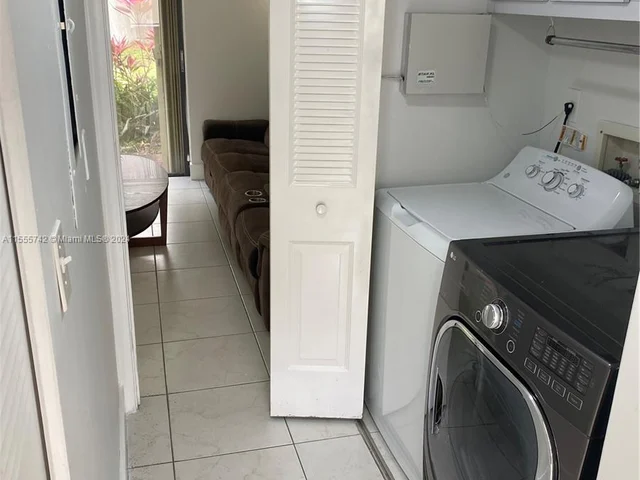 11393 SW 112th St, Miami FL 33176