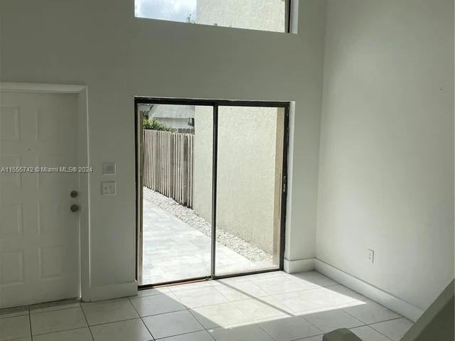 11393 SW 112th St, Miami FL 33176