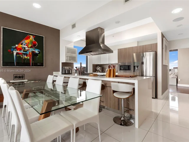 5252 NW 85th Ave # 2106, Doral FL 33166