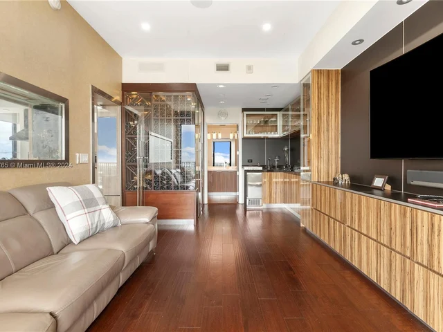 5252 NW 85th Ave # 2106, Doral FL 33166