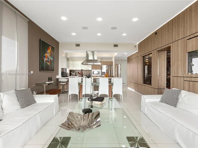 5252 NW 85th Ave # 2106, Doral FL 33166