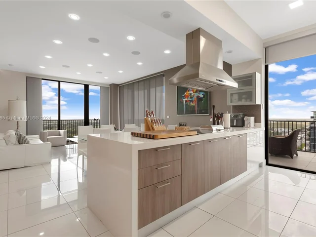 5252 NW 85th Ave # 2106, Doral FL 33166