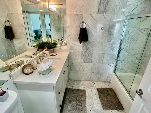 16400 Collins Ave # 841, Sunny Isles Beach FL 33160