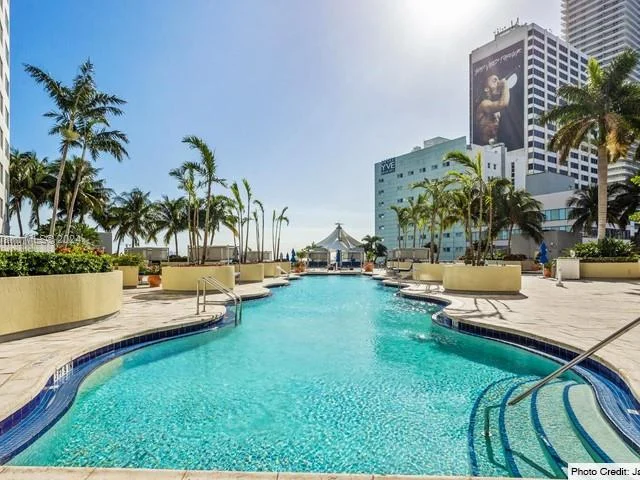 253 NE 2nd St # 2708, Miami FL 33132