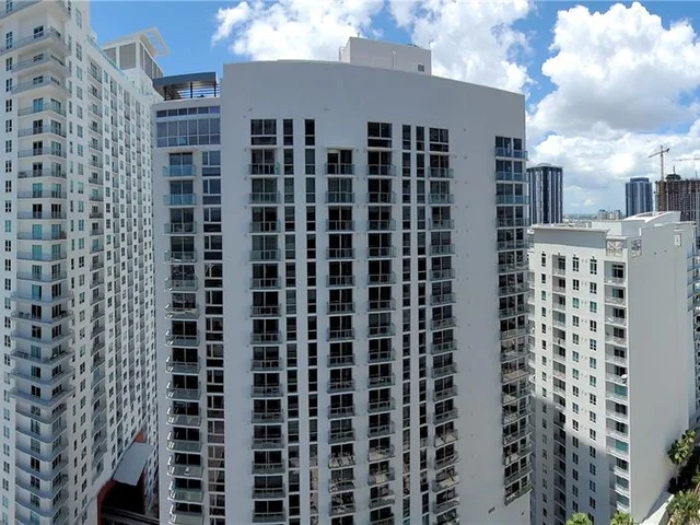 253 NE 2nd St # 2708, Miami FL 33132
