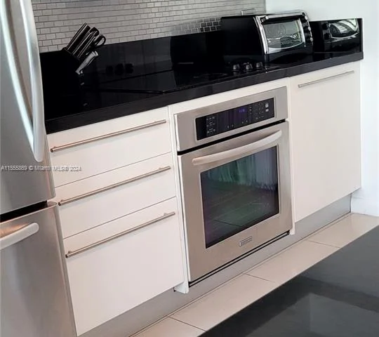 253 NE 2nd St # 2708, Miami FL 33132