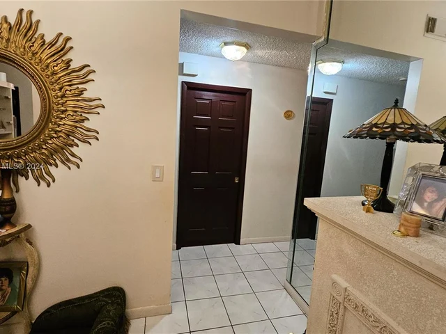 12895 NW 99th Pl, Hialeah Gardens FL 33018