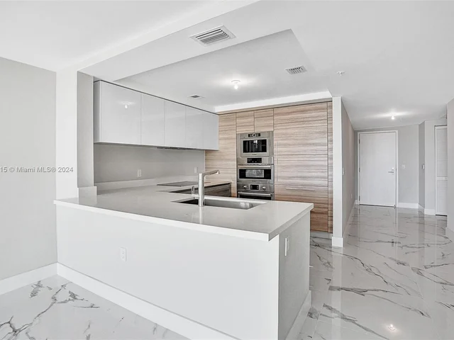 330 Sunny Isles Blvd # 2205, Sunny Isles Beach FL 33160