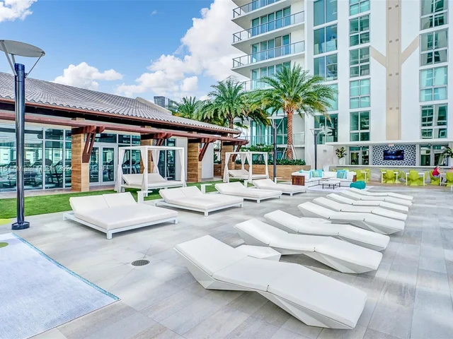 330 Sunny Isles Blvd # 2205, Sunny Isles Beach FL 33160