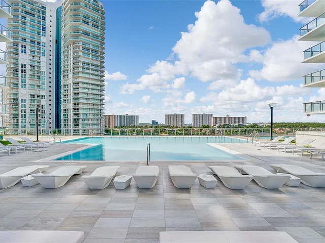 330 Sunny Isles Blvd # 2205, Sunny Isles Beach FL 33160
