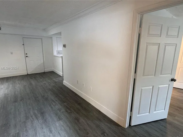 14921 SW 82nd Ln # 108, Miami FL 33193