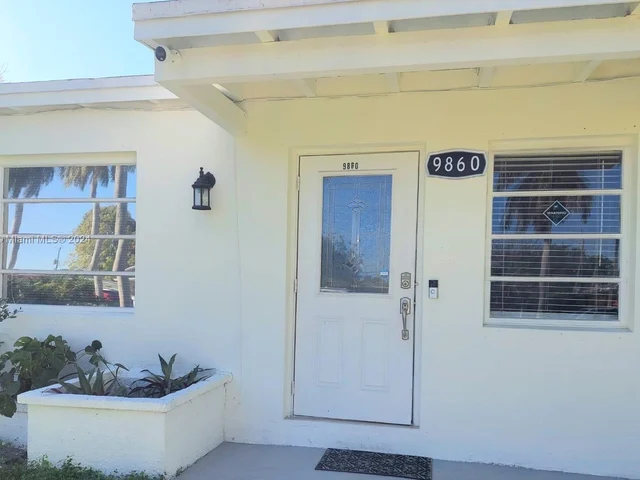 9860 SW 48th St, Miami FL 33165