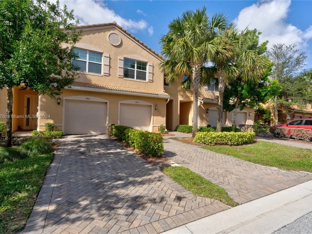 5919 Monterra Club Dr, Lake Worth FL 33463