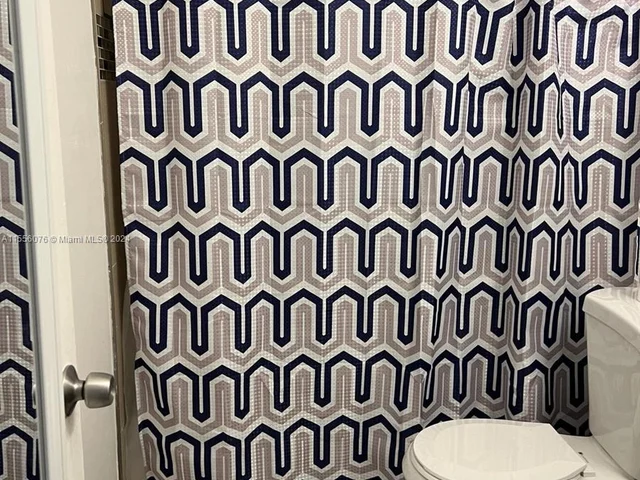 1134 NE 1st Ave # 2, Fort Lauderdale FL 33304