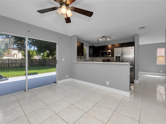 6277 Duval Dr, Margate FL 33063