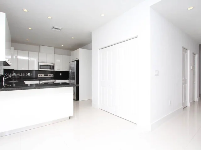 15545 SW 12th Ter, Miami FL 33194