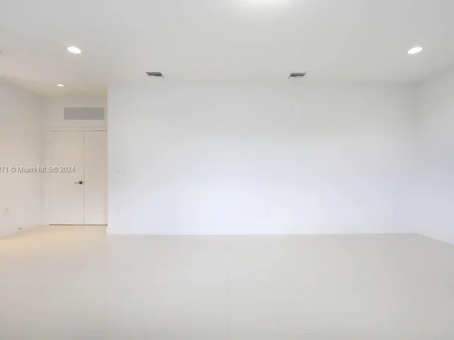 15545 SW 12th Ter, Miami FL 33194