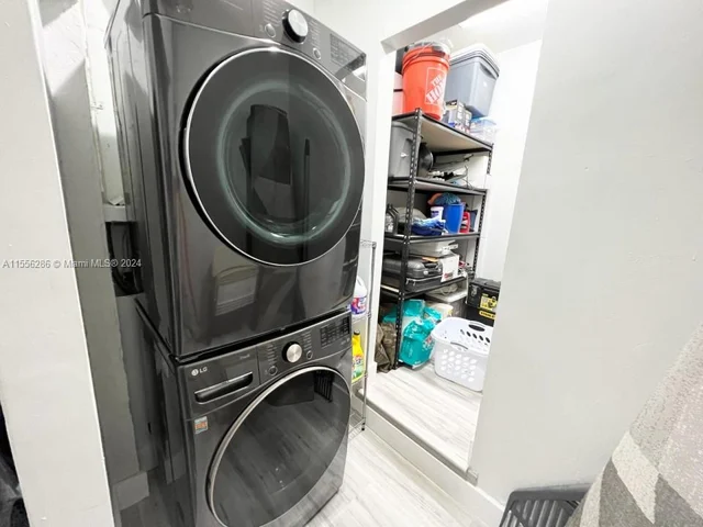 210 NW 126th St # 210, North Miami FL 33168