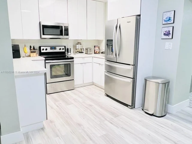 210 NW 126th St # 210, North Miami FL 33168