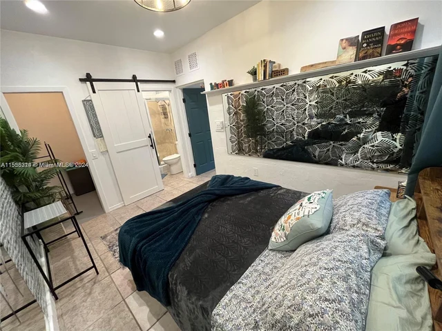 18 NE 42nd St, Miami FL 33137