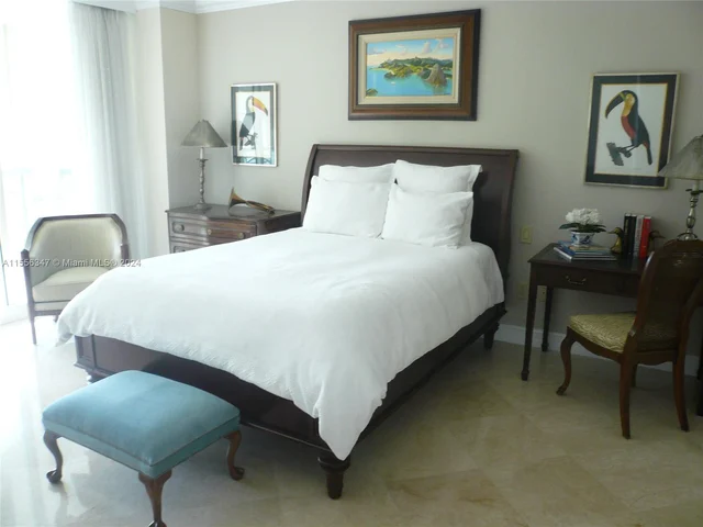 3400 SW 27th AvE # 203, Miami FL 33133