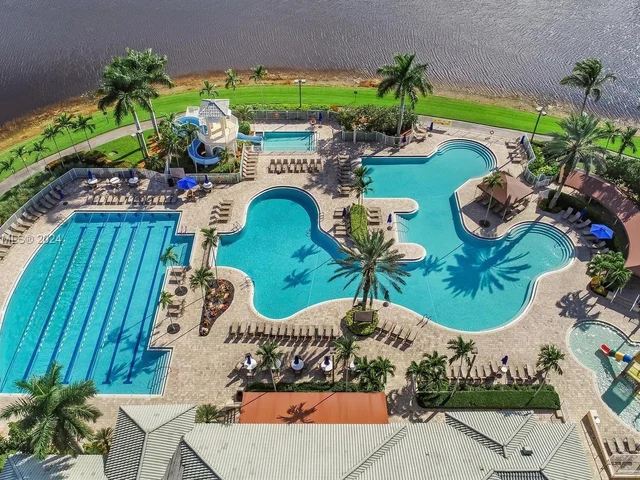 1994 Pisces Ter, Weston FL 33327