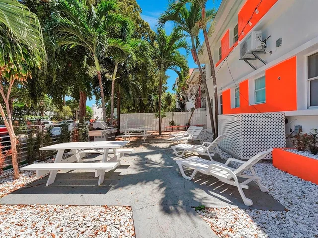 1000 7th St # 6, Miami Beach FL 33139