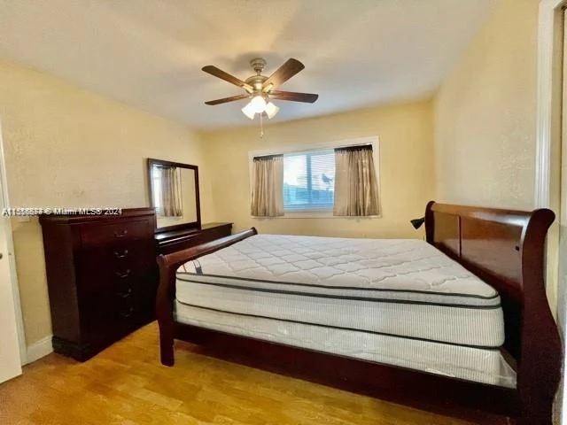 9240 SW 56th St, Cooper City FL 33328