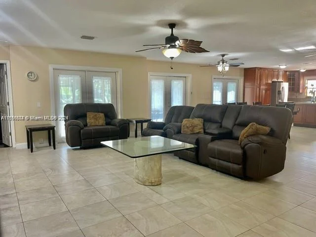 9240 SW 56th St, Cooper City FL 33328