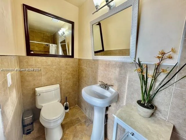 9240 SW 56th St, Cooper City FL 33328