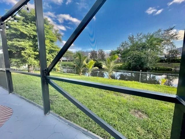 9240 SW 56th St, Cooper City FL 33328