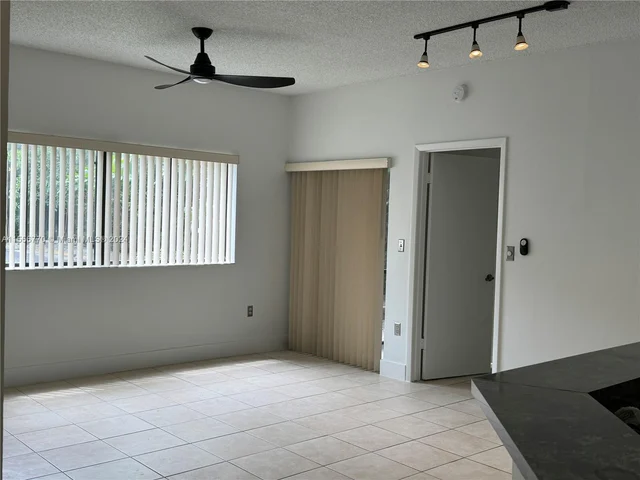 2445 SW 18th Ter # 503, Fort Lauderdale FL 33315