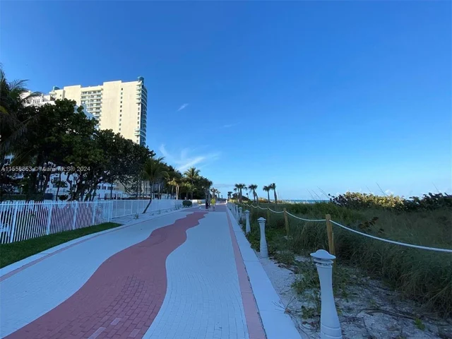 5001 Collins Ave # 12A, Miami Beach FL 33140