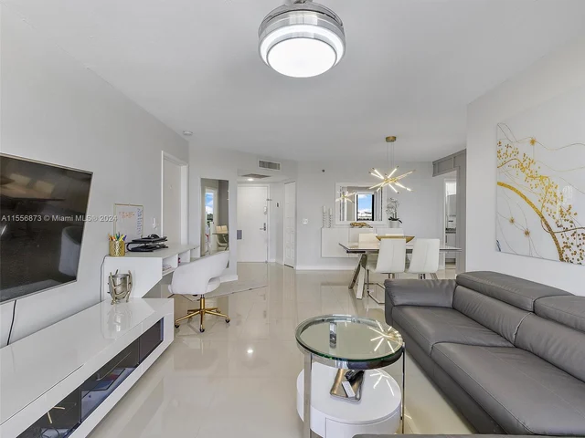 3300 NE 191st St # 701, Aventura FL 33180