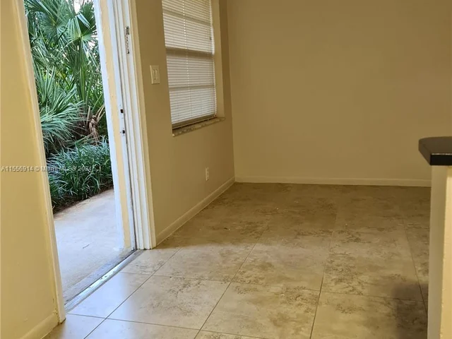 5162 NE 6th Ave # 306, Oakland Park FL 33334