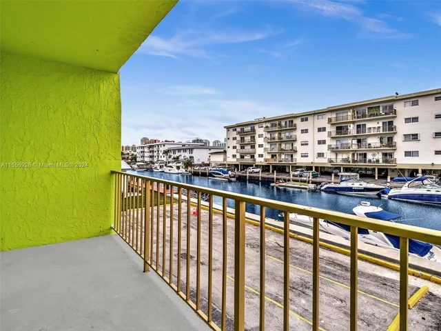 3626 NE 168th St # 403, North Miami Beach FL 33160