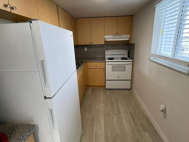 3626 NE 168th St # 403, North Miami Beach FL 33160