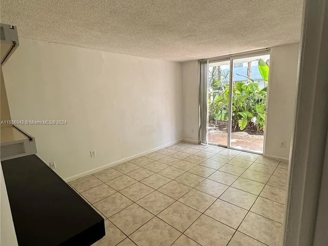 1801 S Treasure Dr # 102, North Bay Village FL 33141