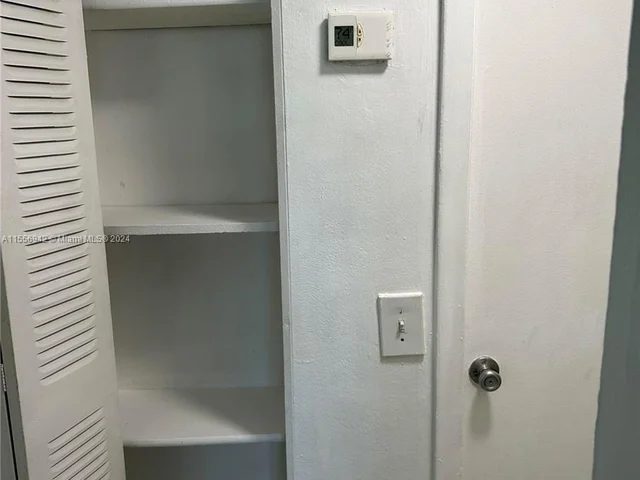 1801 S Treasure Dr # 102, North Bay Village FL 33141