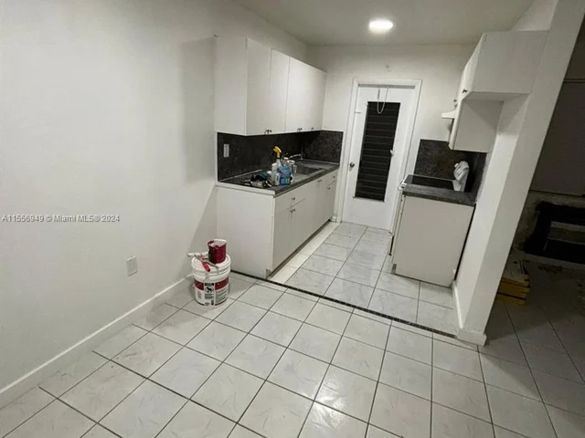 16120 NE 19th Ct # 1, North Miami Beach FL 33162